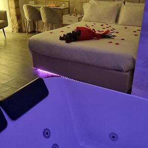 Luxy Gargano Suite